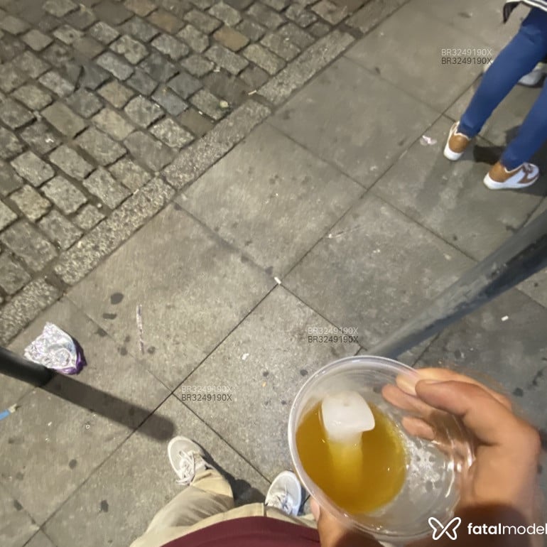 Acompanhante Queiroz - Feed