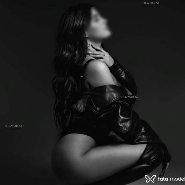Acompanhante íris Valença - Feed