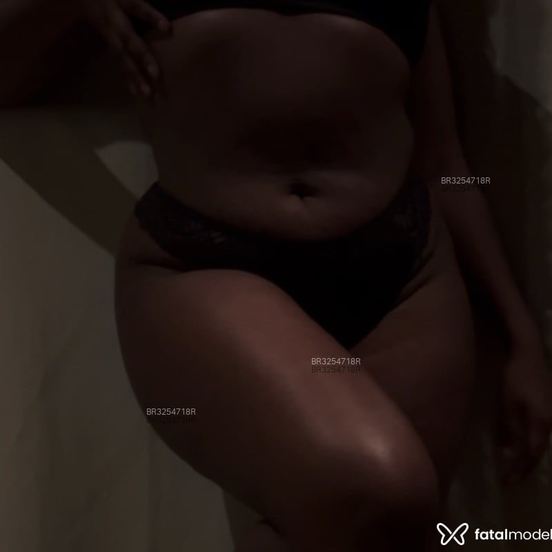 Acompanhante Rebeca - Feed