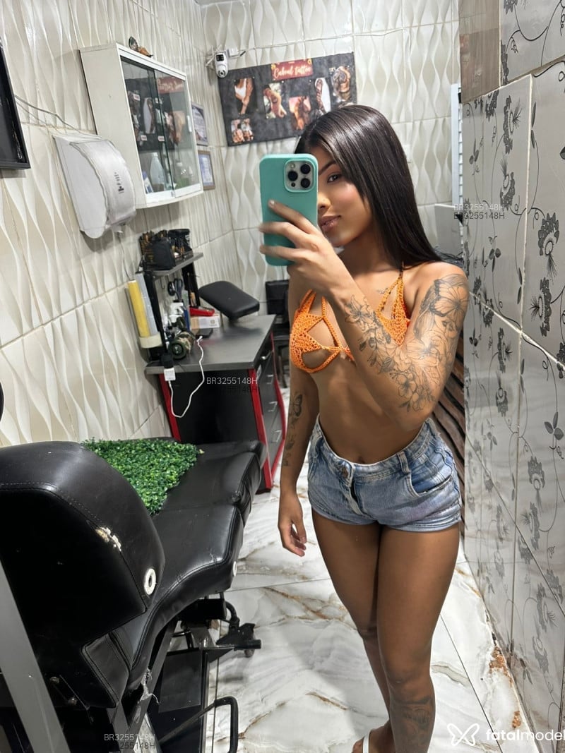 Acompanhante Maria Luiza - Feed