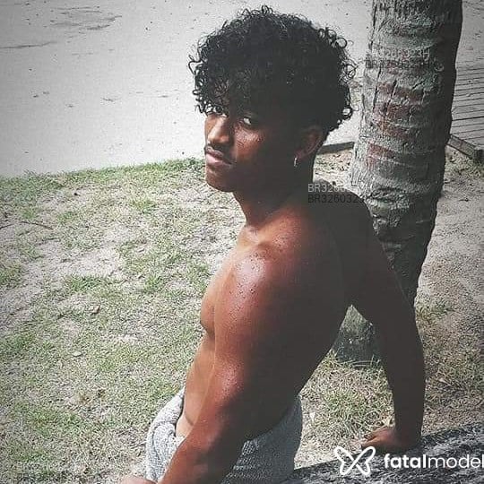 Acompanhante Baianinho - Feed