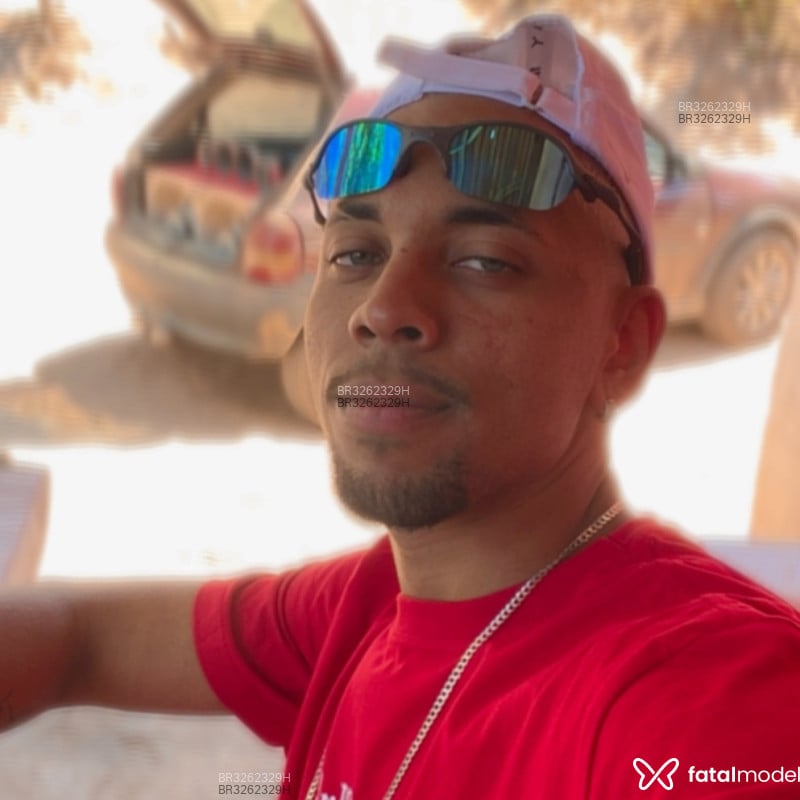 Acompanhante Vitinho - Feed