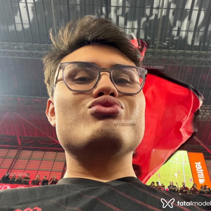 Acompanhante Vicente Augusto - Feed