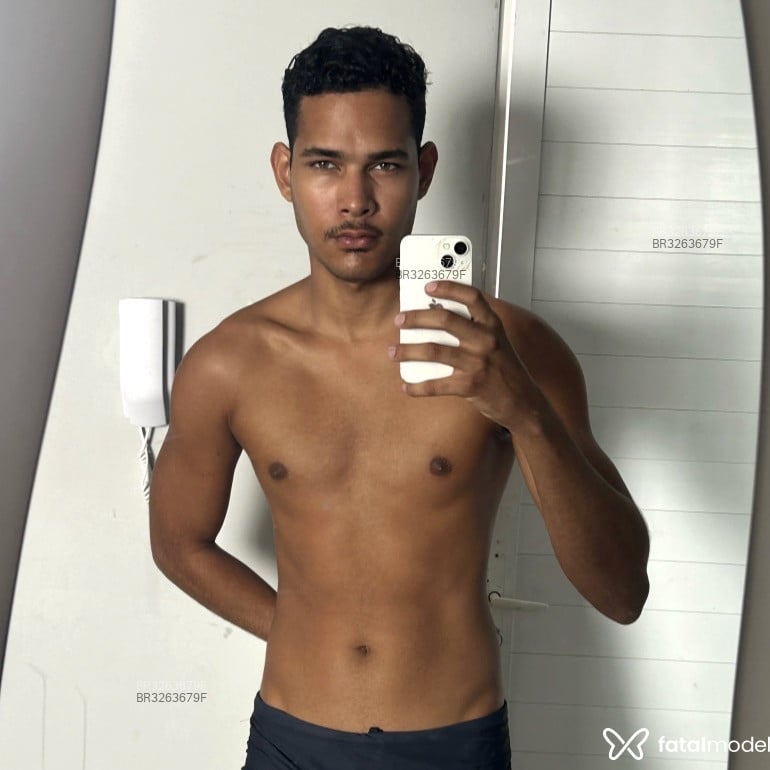 Acompanhante Pedro Henrique - Feed