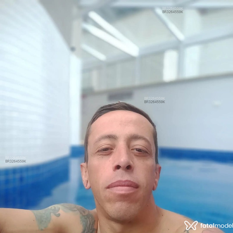 Acompanhante Hugobosssc - Feed