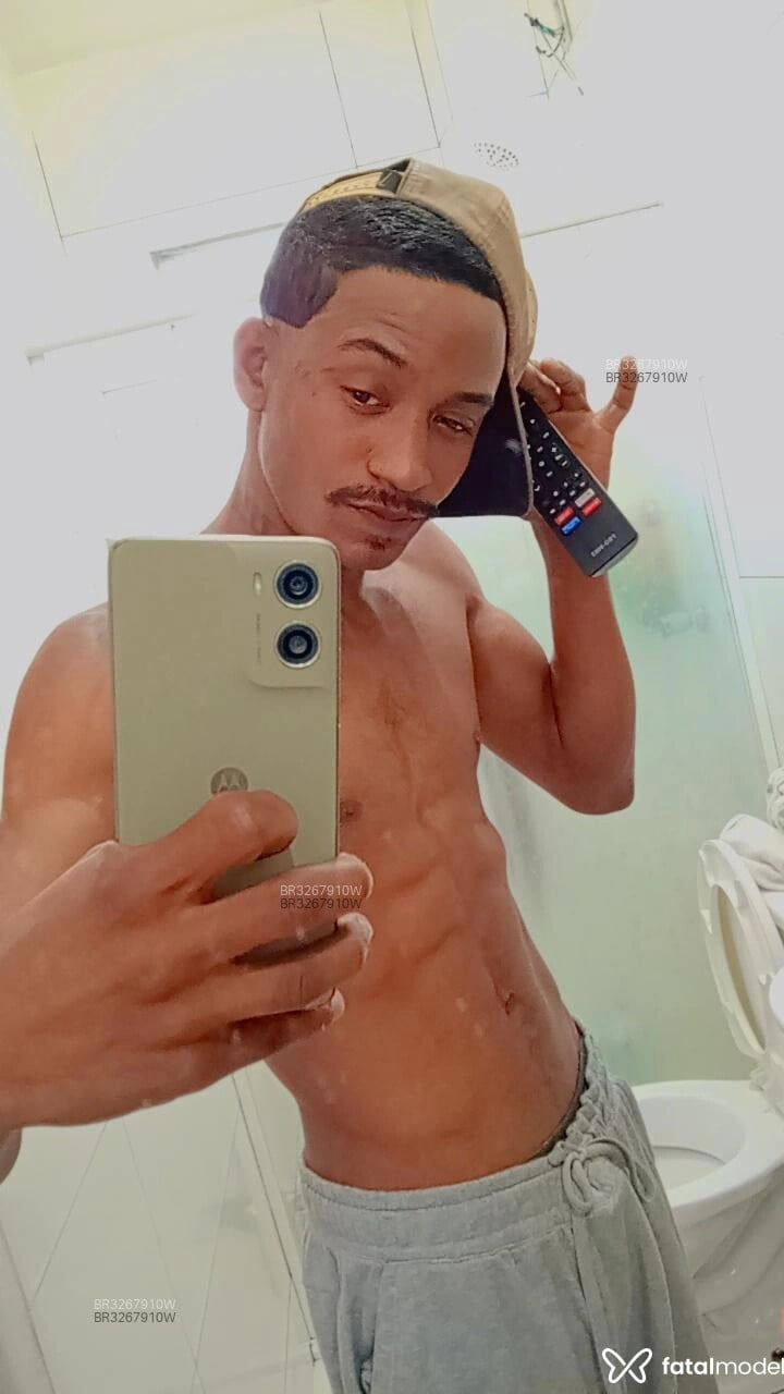 Acompanhante Pretinho - Feed
