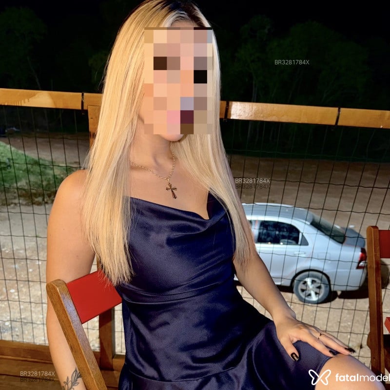 Acompanhante Clara - Feed
