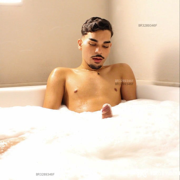 Acompanhante Guto Gutierrez - Feed