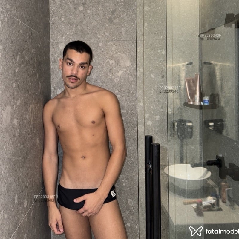 Acompanhante Guto Gutierrez - Feed