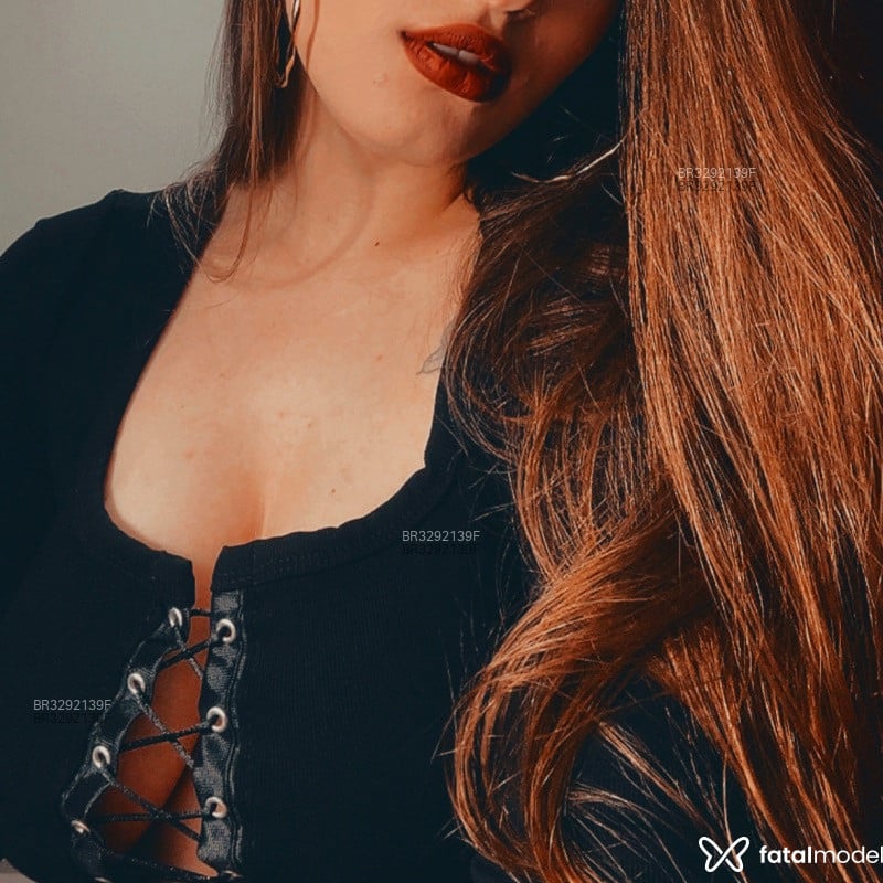 Acompanhante Alice - Feed