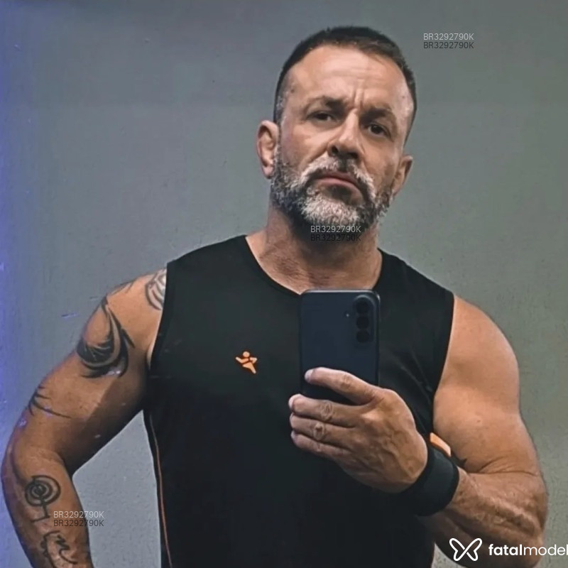 Acompanhante Leandro Isecke - Feed