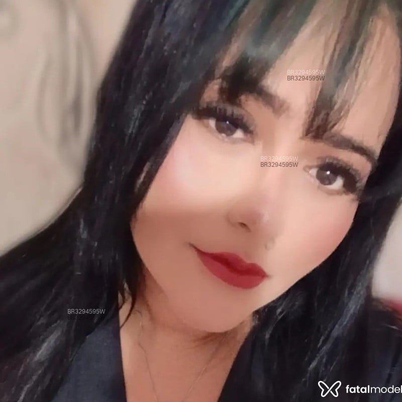 Acompanhante Luiza - Feed