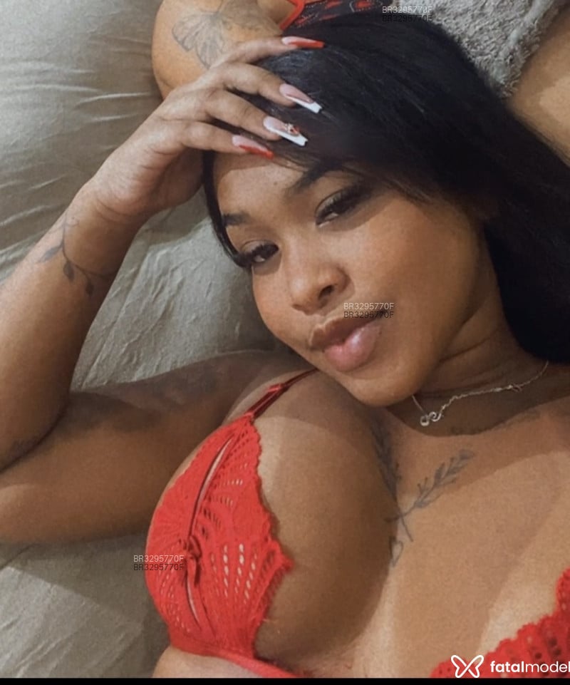 Acompanhante Aninha - Feed