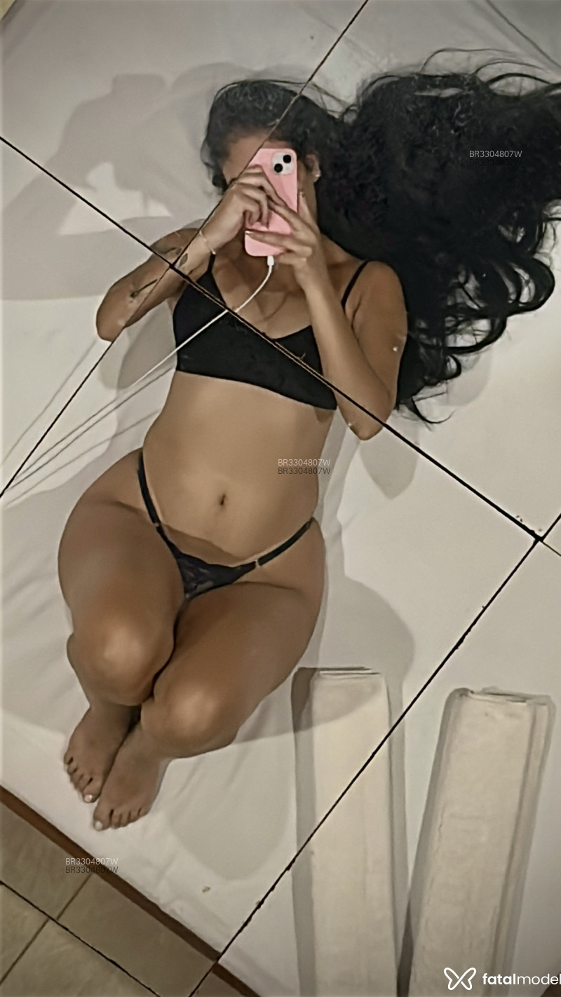 Acompanhante Ana Luiza - Feed