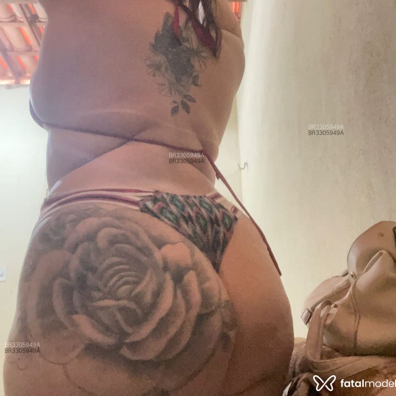 Acompanhante Jade Oliveira - Feed