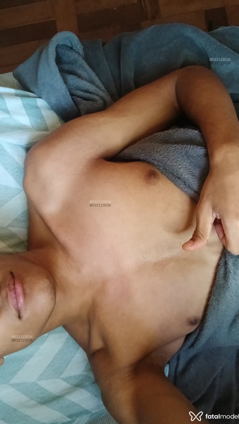 Acompanhante Erikk - Feed