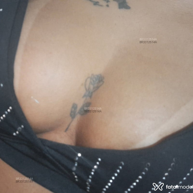 Acompanhante Aninha - Feed