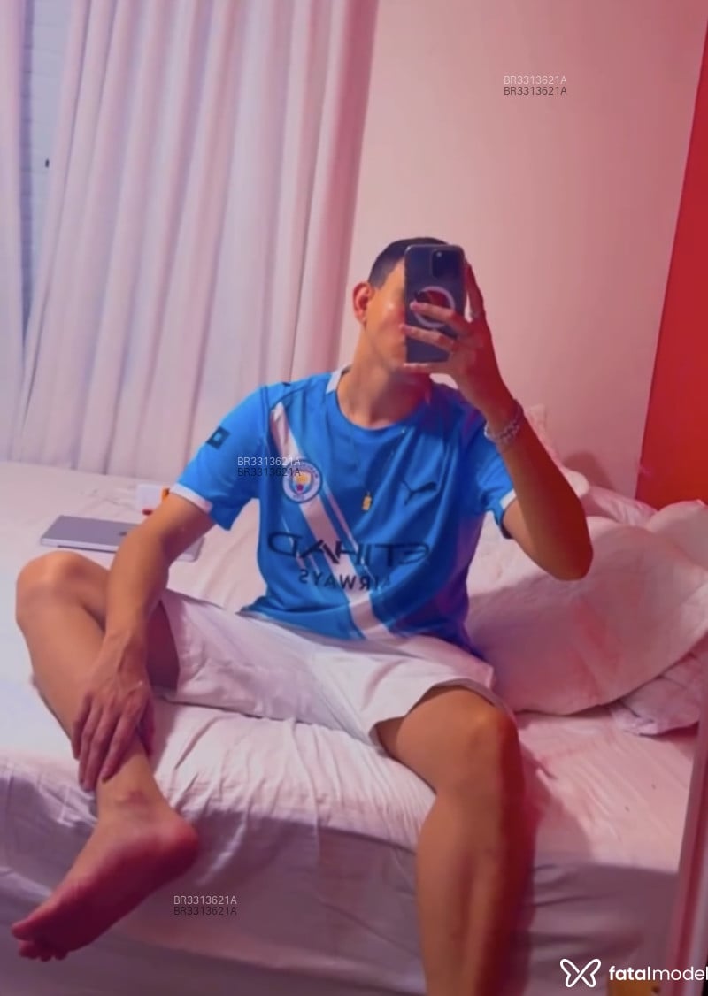 Acompanhante Lukas - Feed