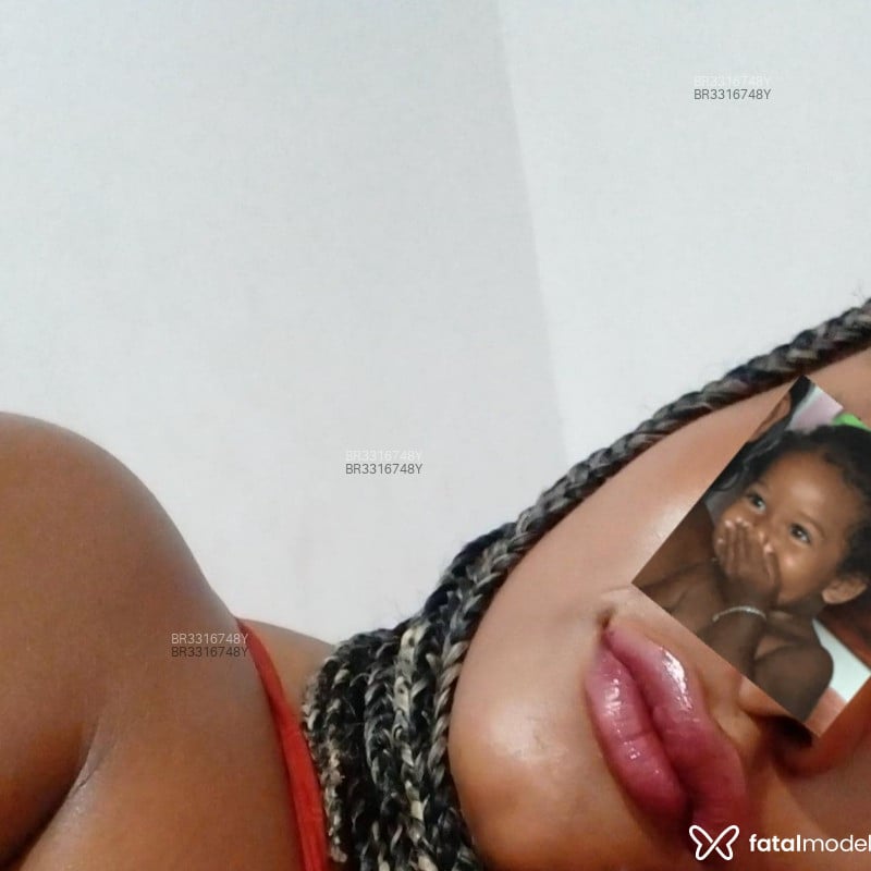 Acompanhante Morena - Feed