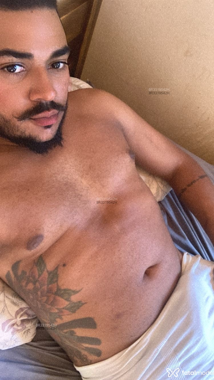 Acompanhante Diego - Feed