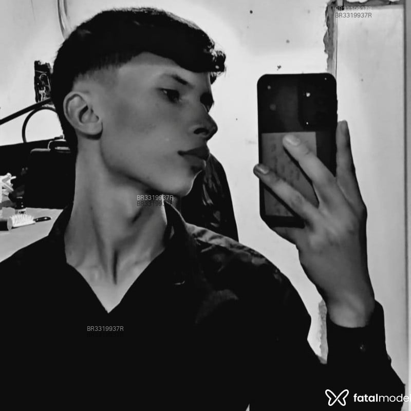 Acompanhante Matheus - Feed