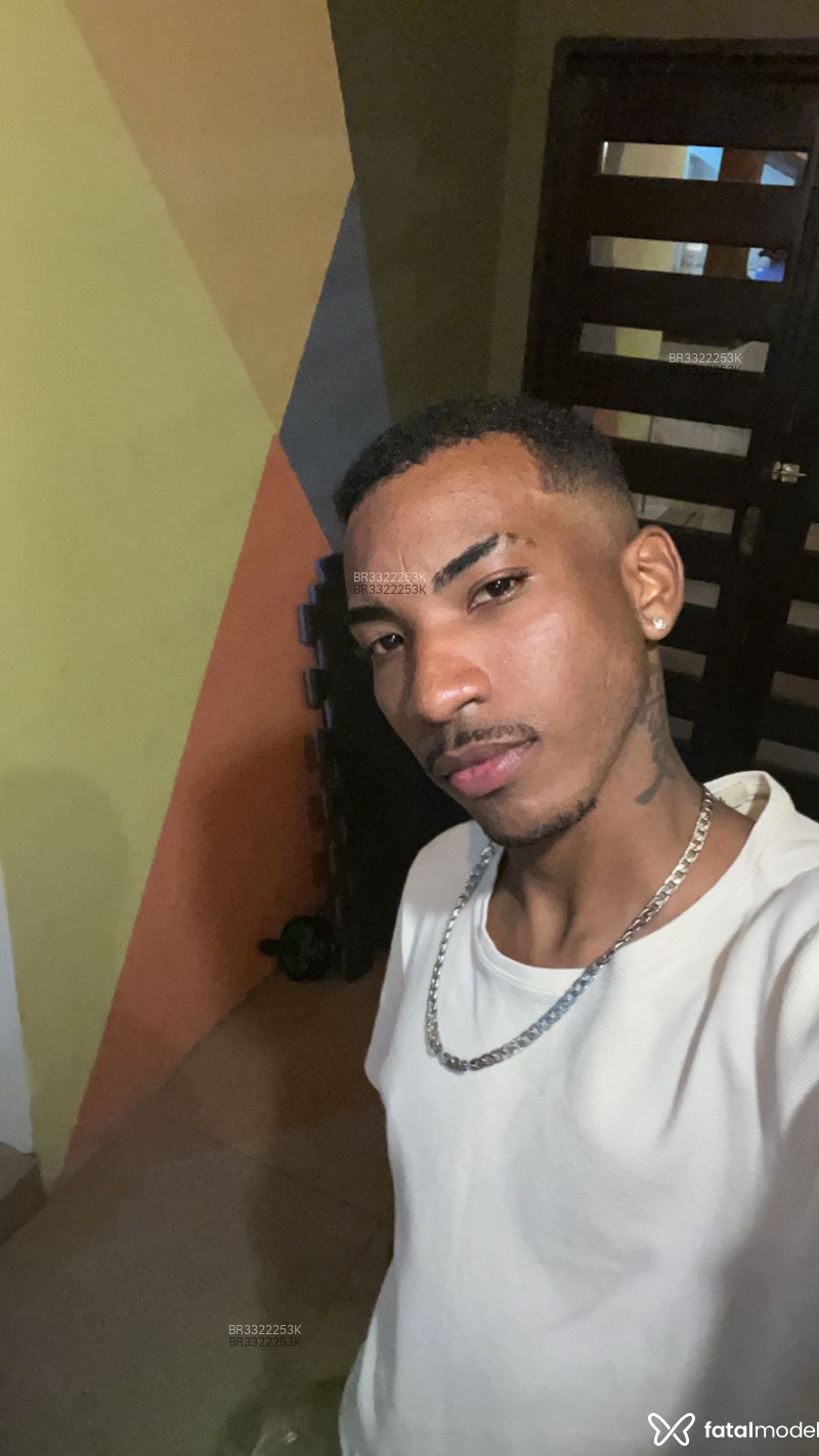 Acompanhante Nicolas - Feed
