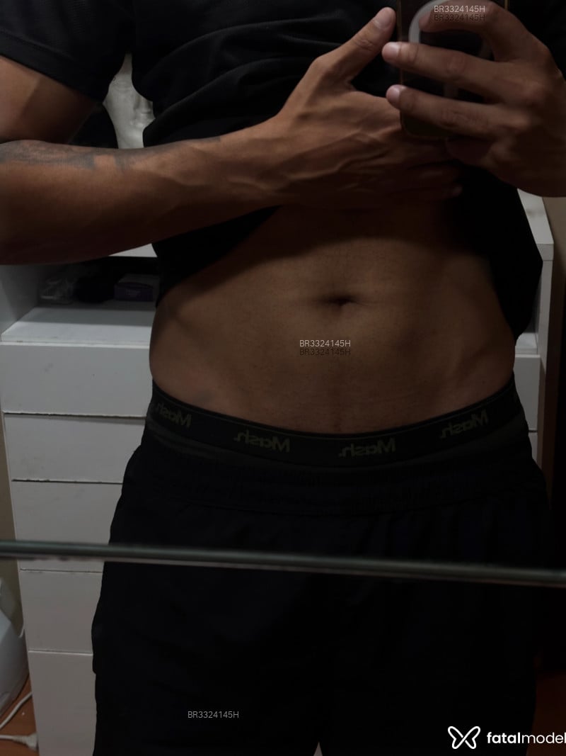 Acompanhante Vitor - Feed