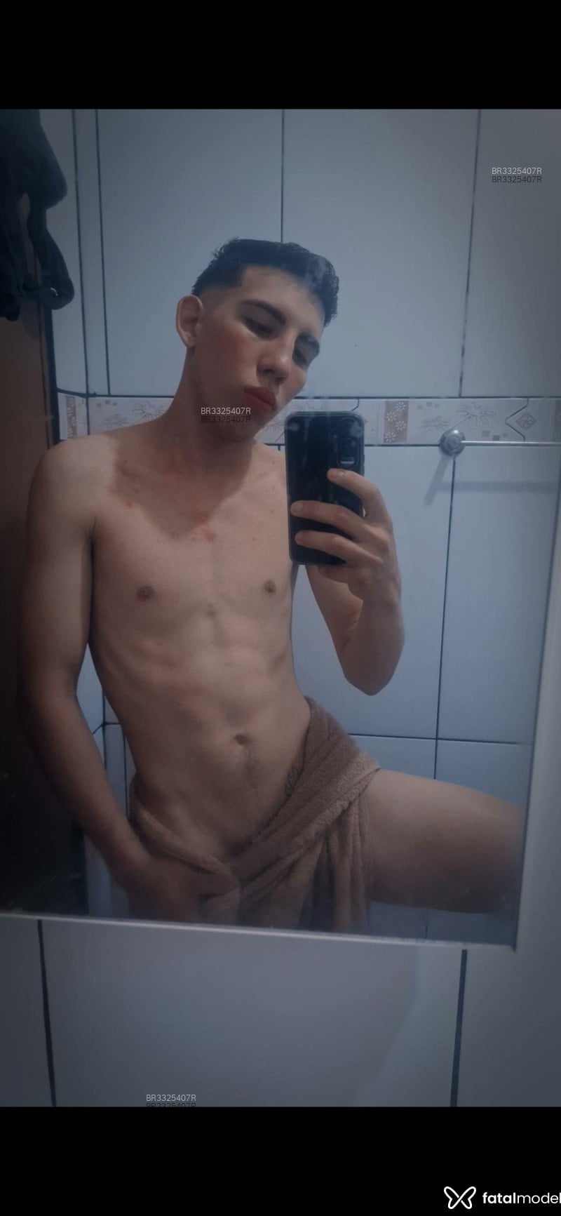 Acompanhante Lucas - Feed