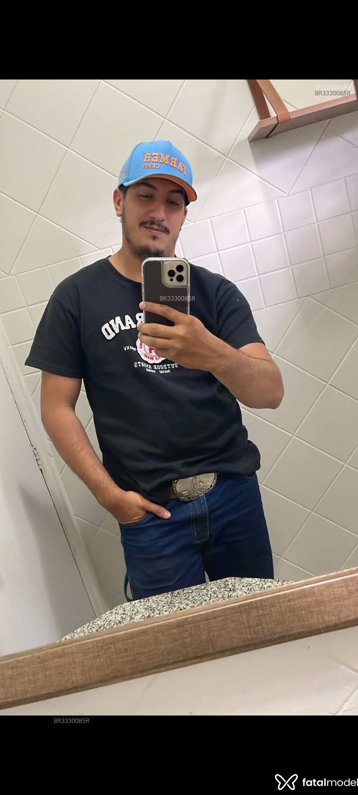 Acompanhante Cowboysurf - Feed