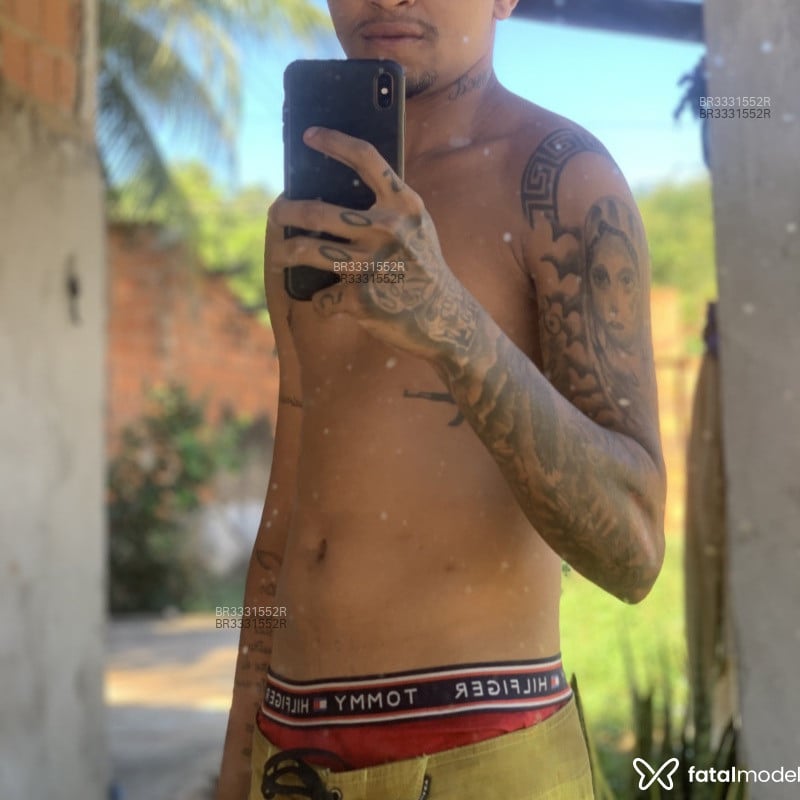 Acompanhante Vitor Junior - Feed