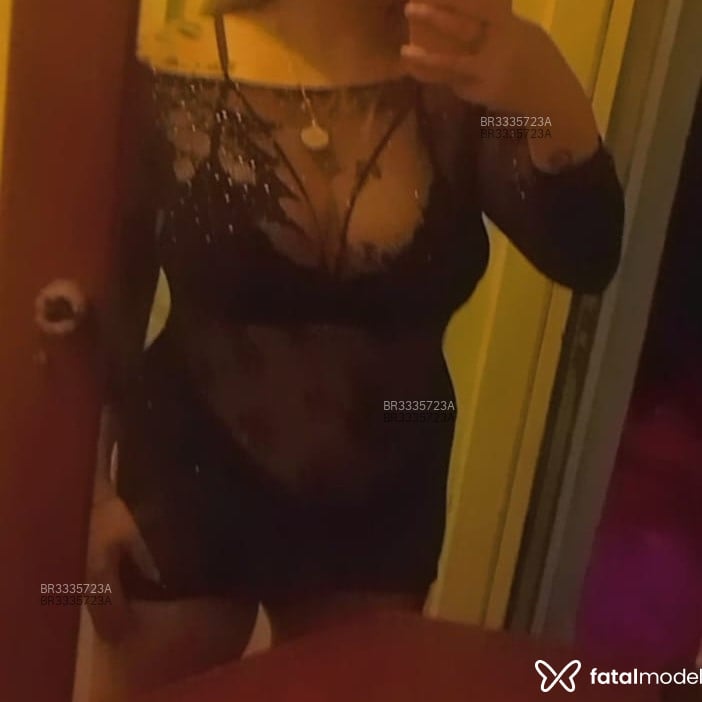 Acompanhante Camila - Feed