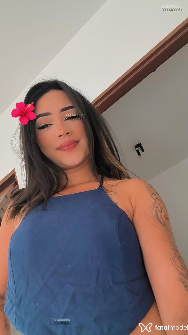 Acompanhante Hillary - Feed