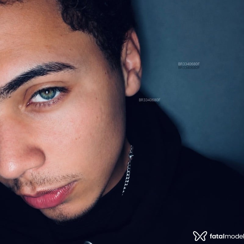 Acompanhante Lucas - Feed