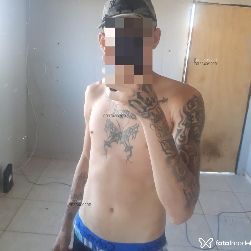 Acompanhante Henrique - Feed