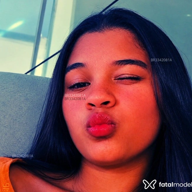 Acompanhante Morena - Feed