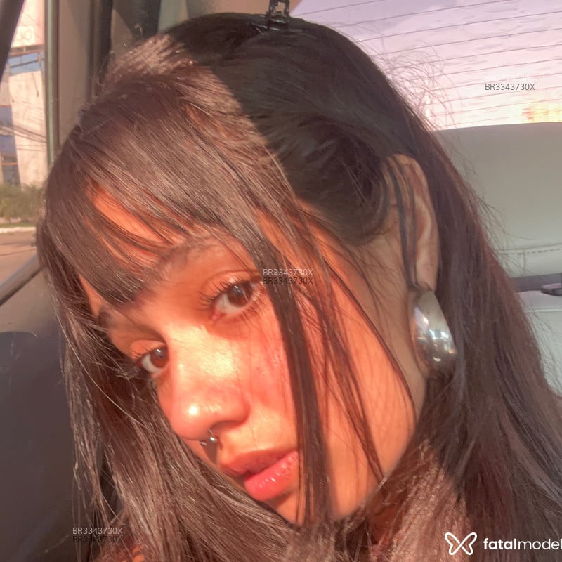 Acompanhante Vickbee - Feed