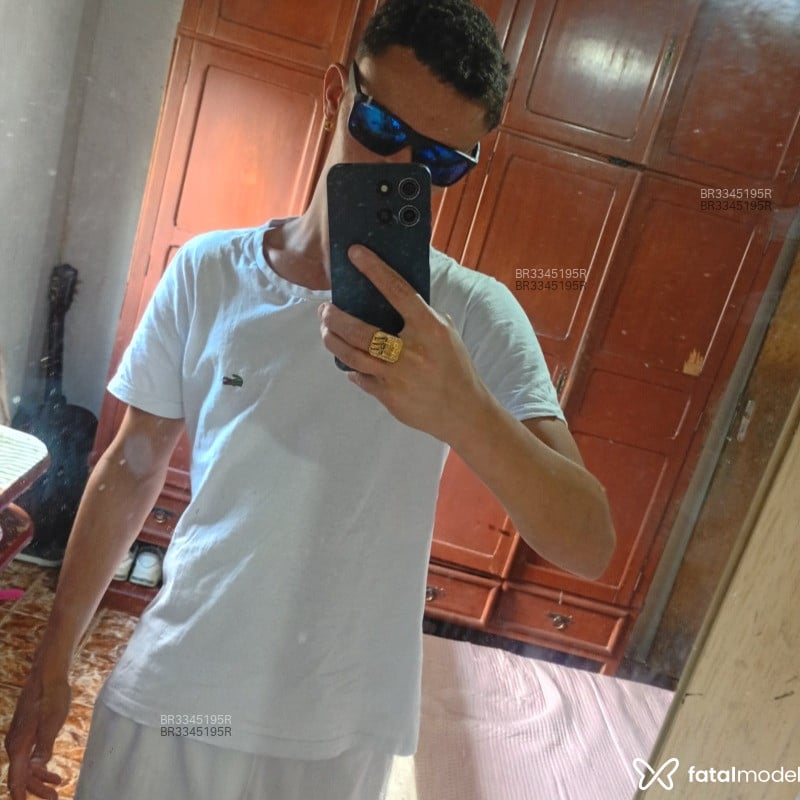 Acompanhante Vitor - Feed