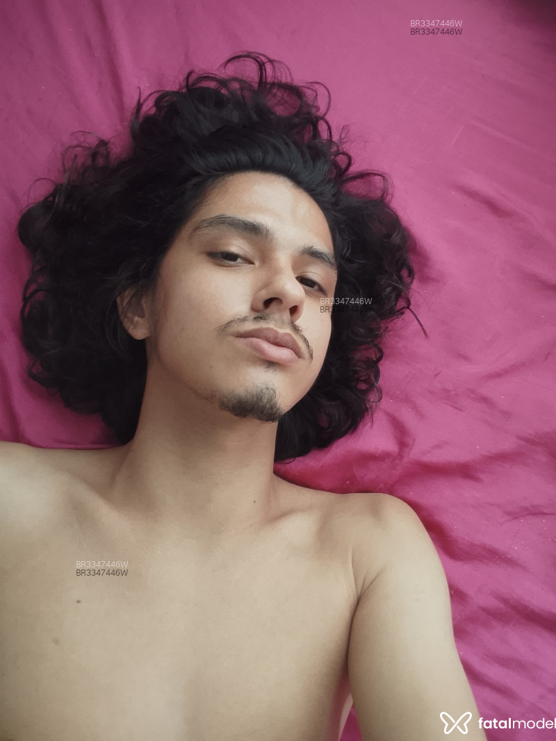 Acompanhante Gabriel - Feed