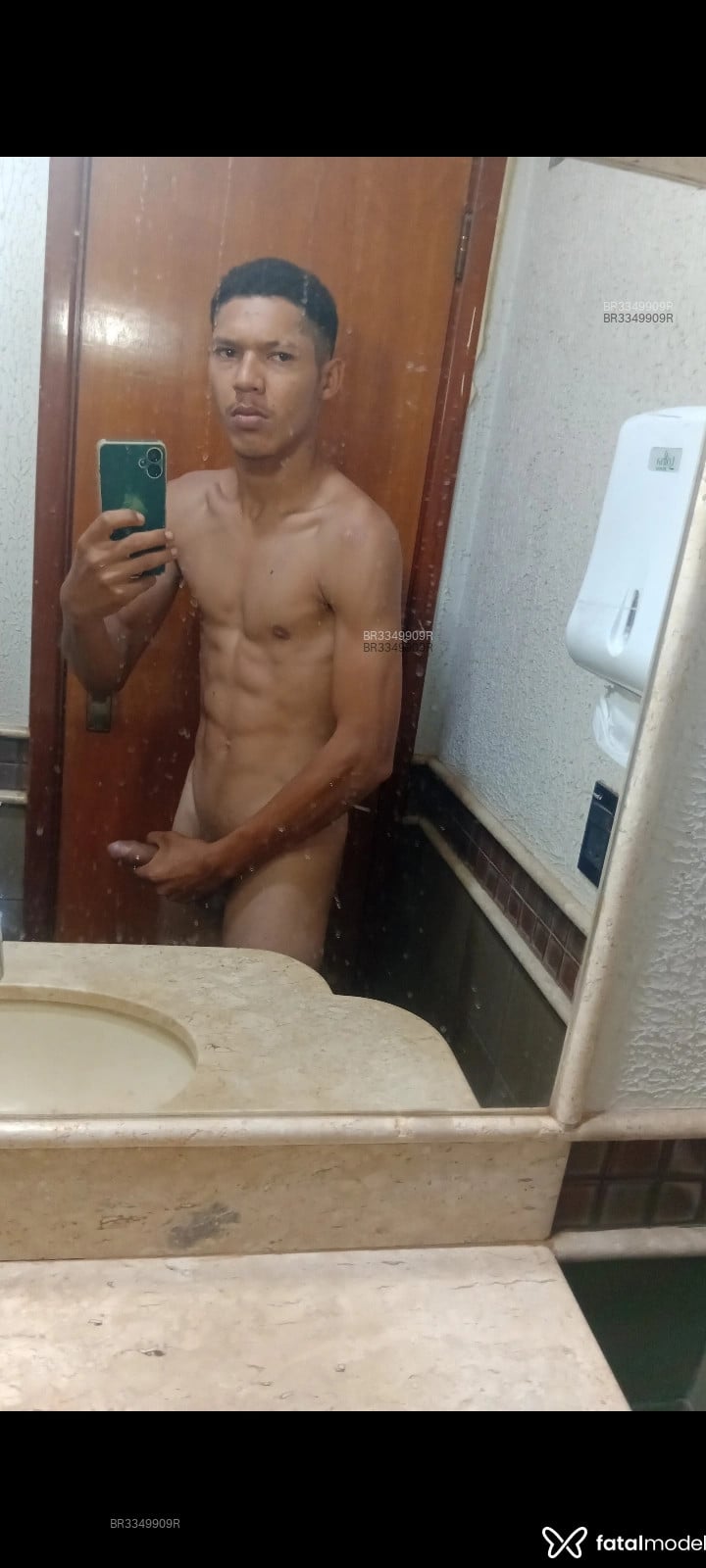 Acompanhante Modelo - Feed