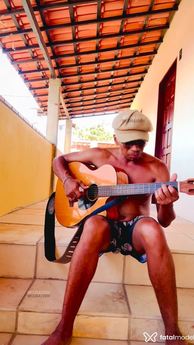 Acompanhante Gil Barone - Feed