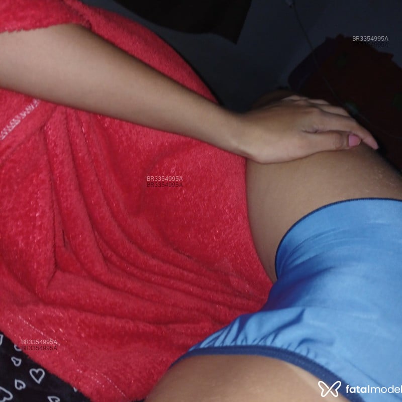Acompanhante Iza Gonçalves - Feed