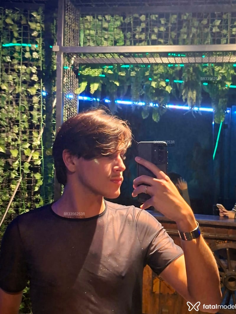Acompanhante Lopes - Feed