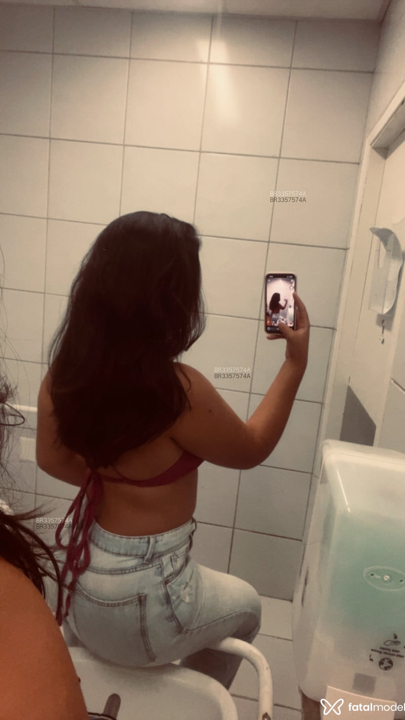 Acompanhante Ingrid - Feed
