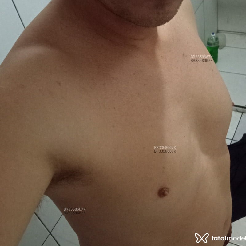 Acompanhante Leandro - Feed