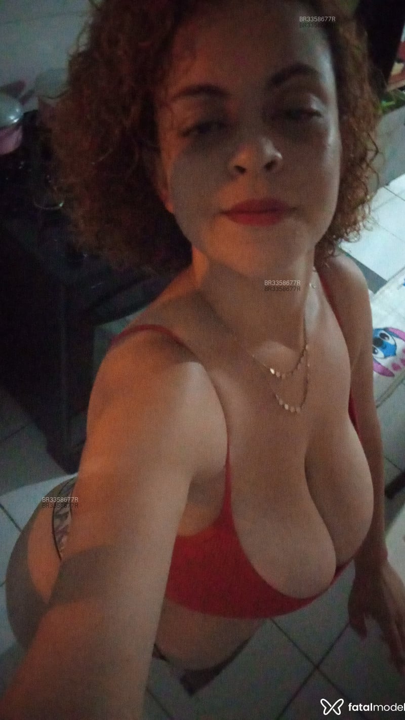 Acompanhante Carolini - Feed