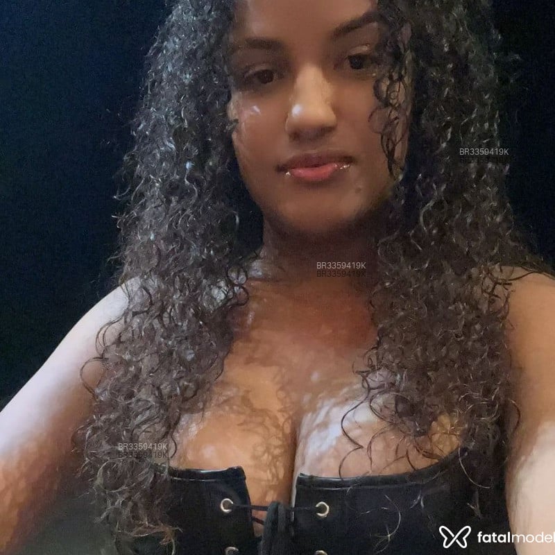 Acompanhante Fabya - Feed