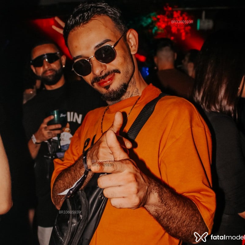 Acompanhante Mickey - Feed