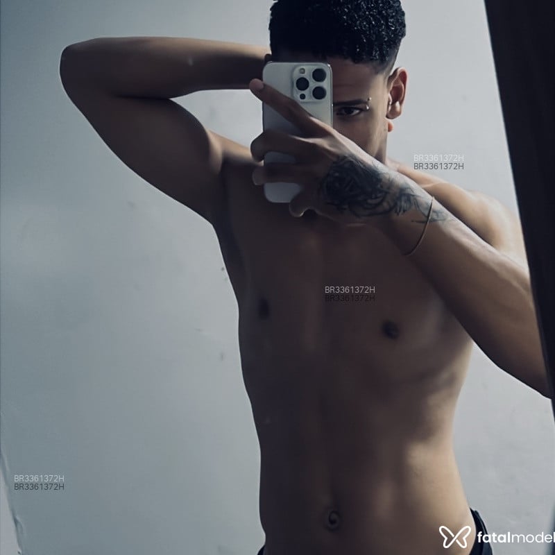 Acompanhante Rhael - Feed