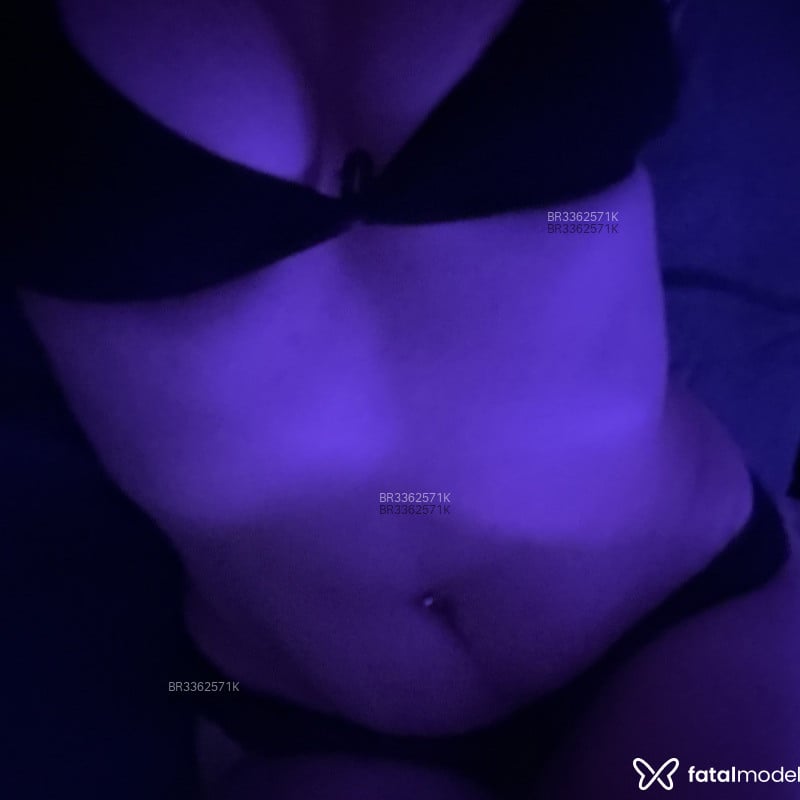 Acompanhante Alice - Feed