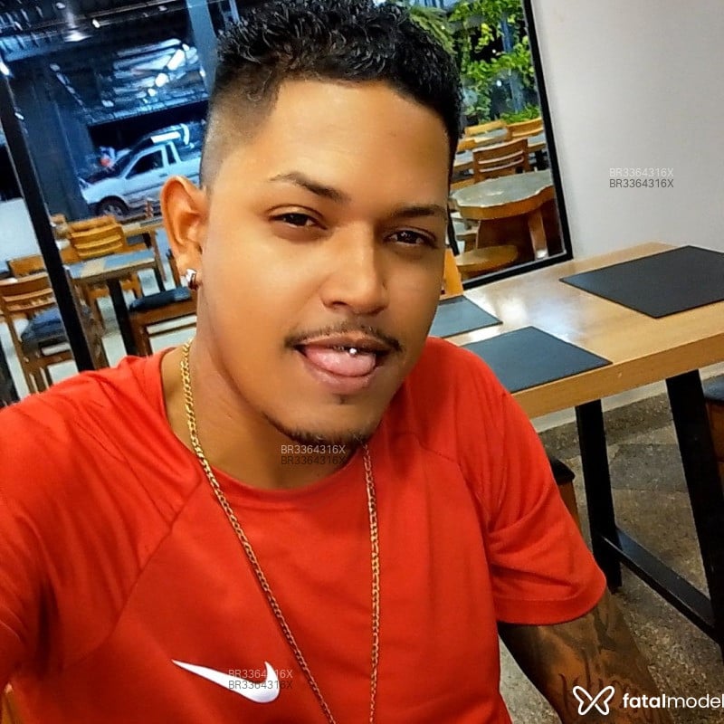 Acompanhante Reyzinho - Feed